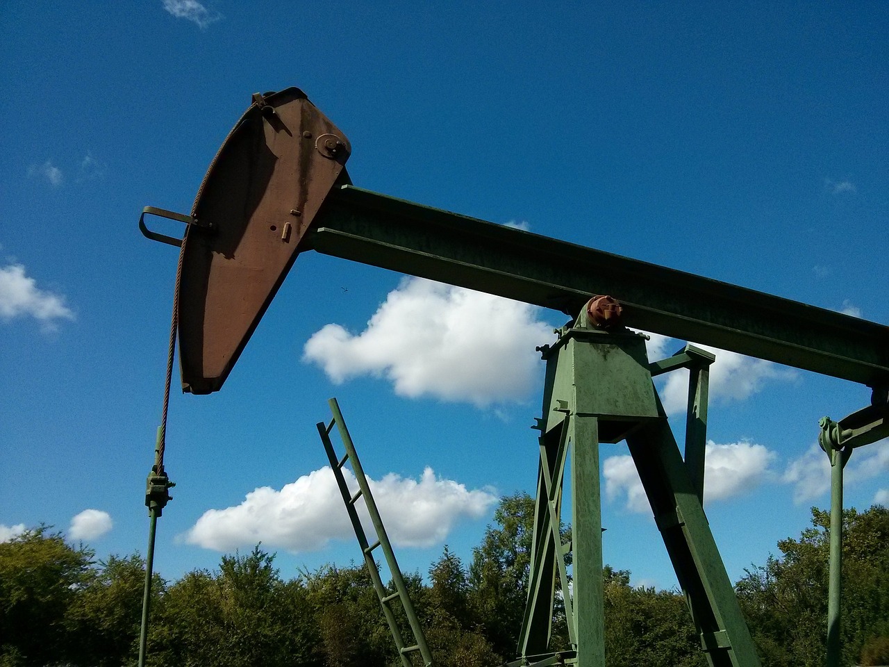 Las petroleras acusan la caída de los precios del petróleo